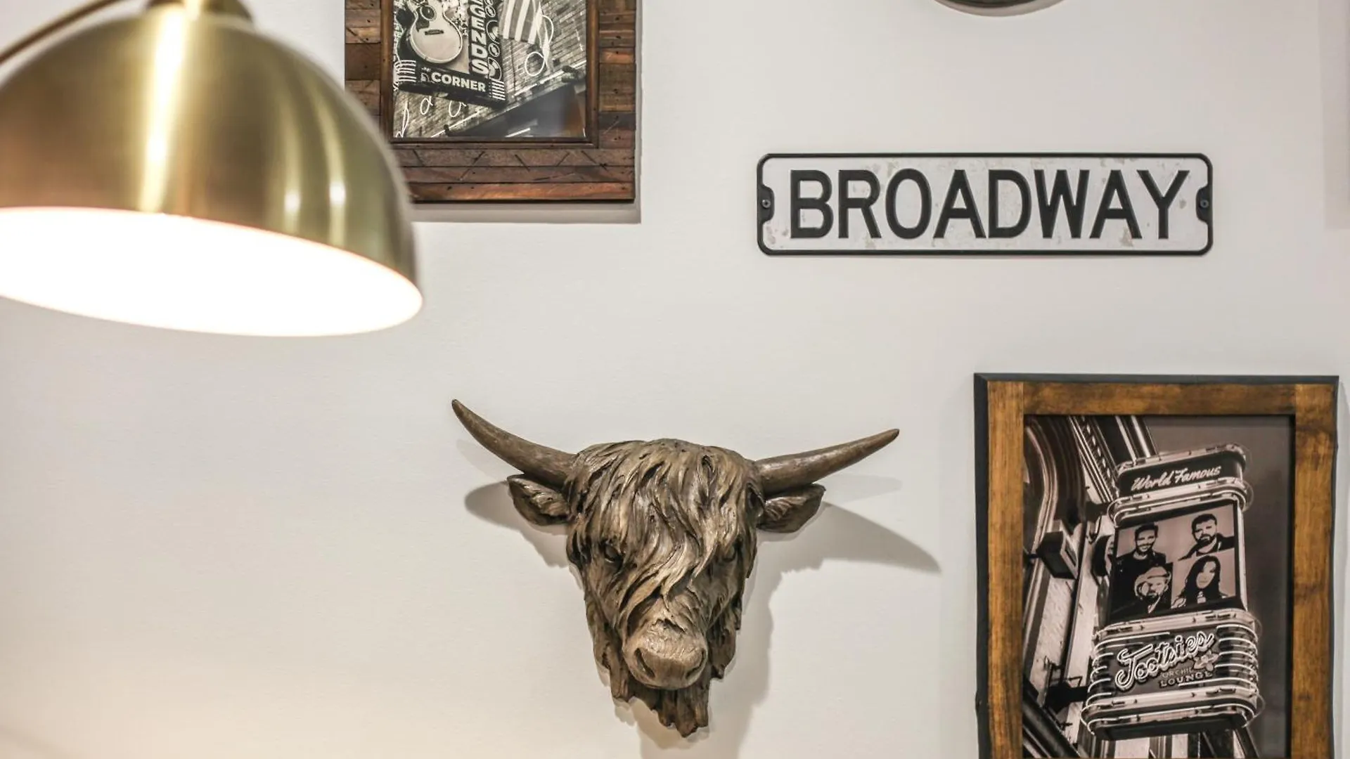 Дом отдыха Western World Stay Near Vandy On West End Нэшвилл США